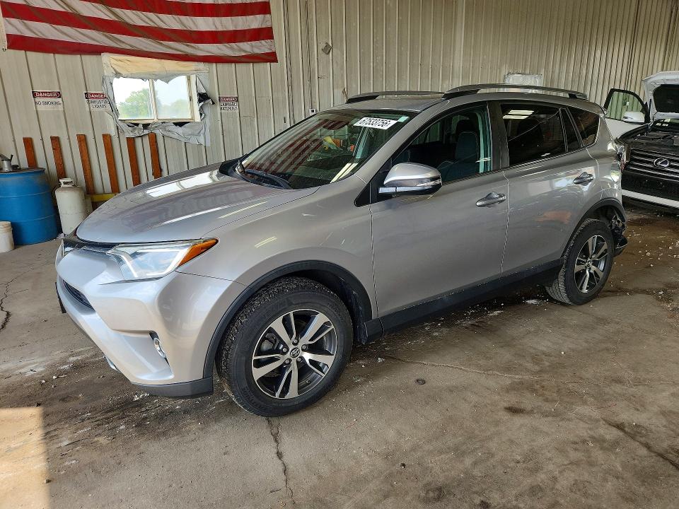 Продаж на аукціоні авто 2018 Toyota Rav4, vin: 2T3RFREV9JW721719, номер лоту: 67533756