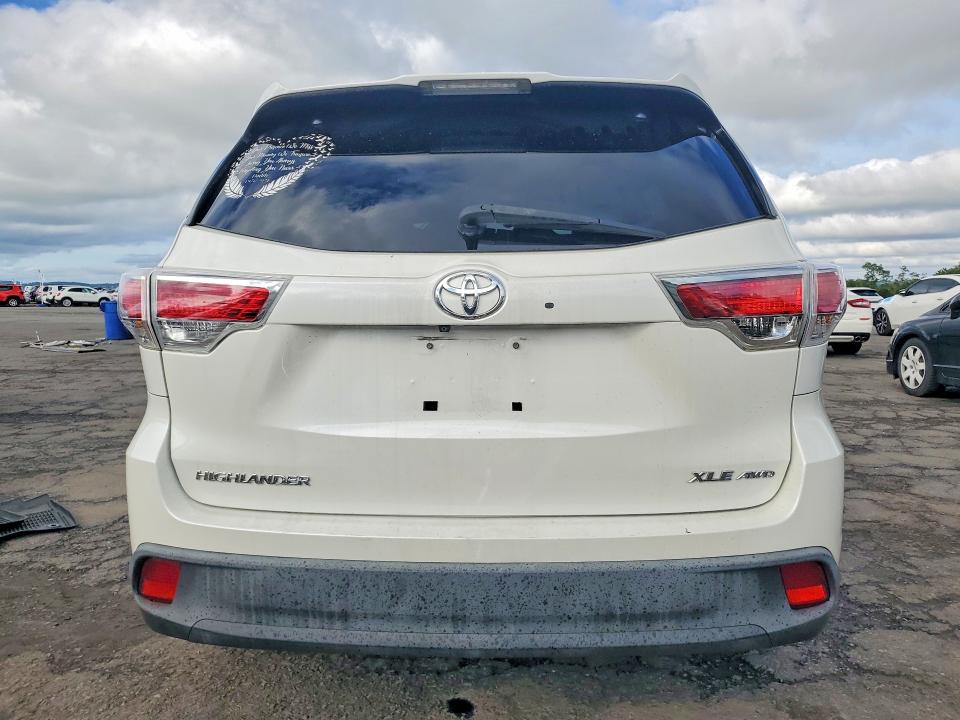 68586166 :رقم المزاد ، 5TDJKRFH0GS353295 vin ، 2016 Toyota Highlander مزاد بيع