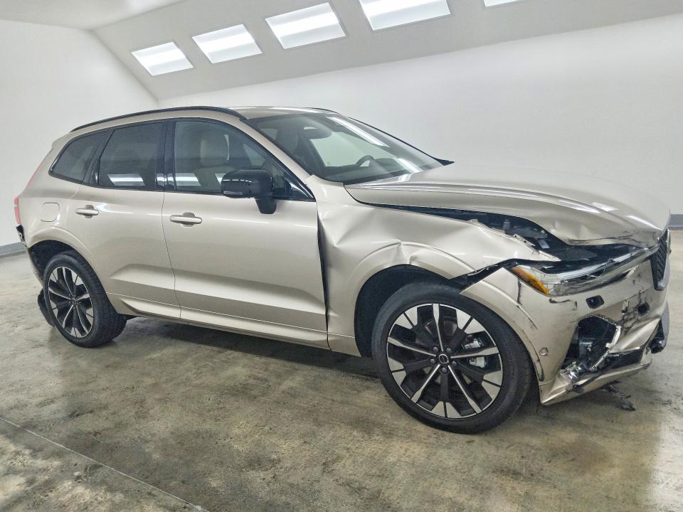 Продажа на аукционе авто 2026 Volvo Xc60, vin: YV4M12RC9T1465198, номер лота: 69983716