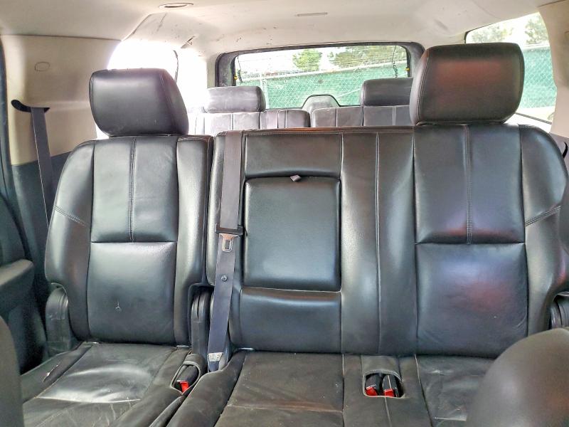 69761396 :رقم المزاد ، 1GNSKJE78CR100403 vin ، 2012 Chevrolet Suburban مزاد بيع
