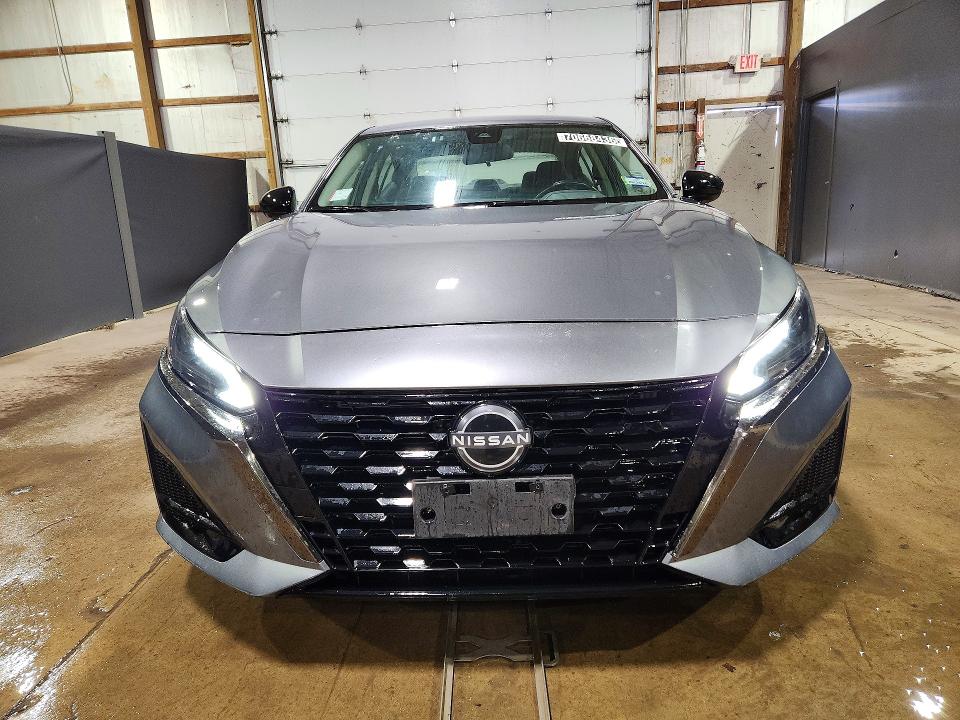 70668436 :رقم المزاد ، 1N4BL4CVXRN431563 vin ، 2024 Nissan Altima مزاد بيع