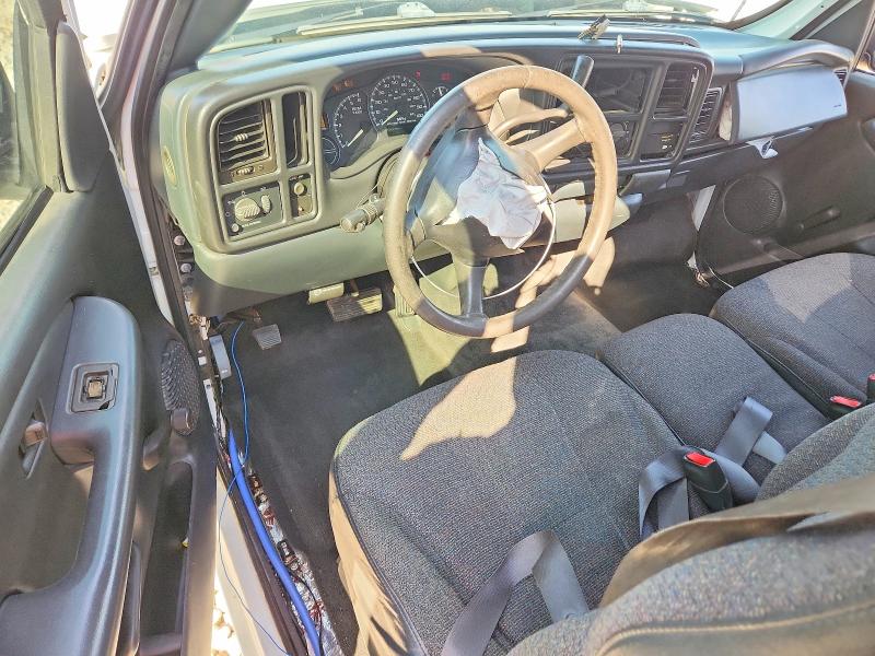 Продаж на аукціоні авто 2000 Chevrolet Silverado, vin: 1GCEC14W3YZ181538, номер лоту: 70060866
