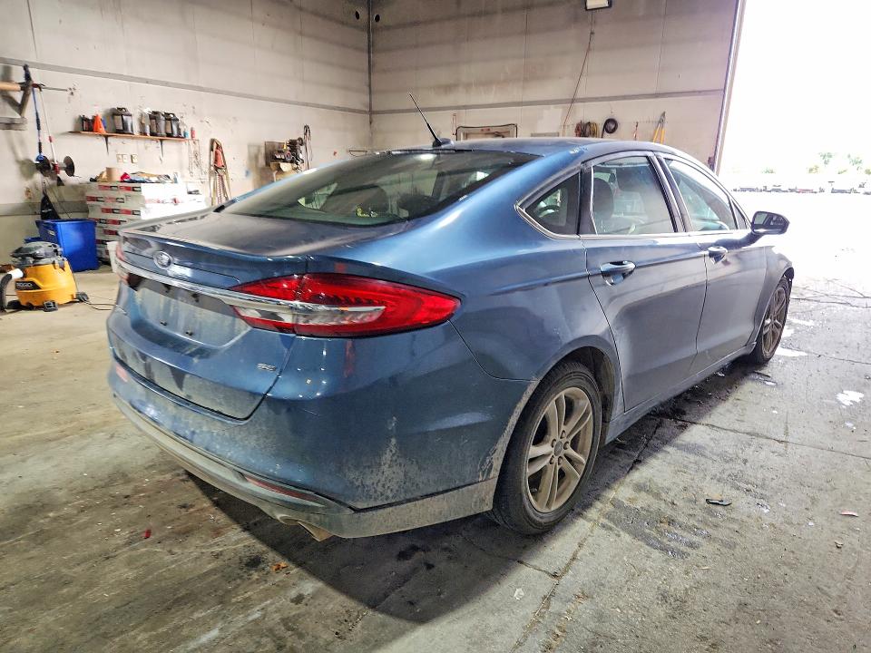 68558246 :رقم المزاد ، 3FA6P0H79JR112195 vin ، 2018 Ford Fusion مزاد بيع