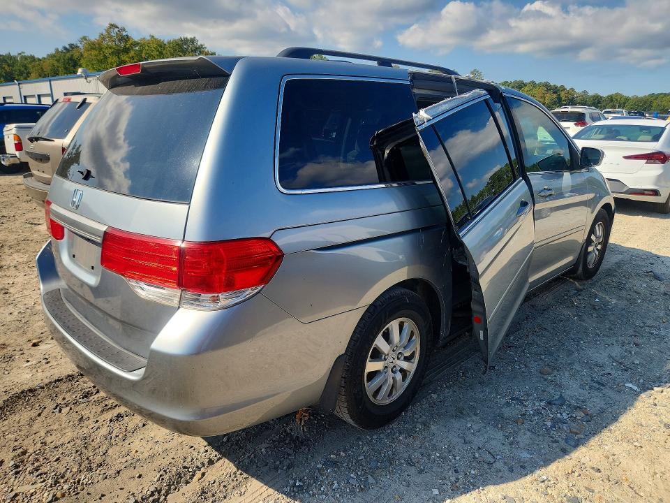 71250946 :رقم المزاد ، 5FNRL38438B090202 vin ، 2008 Honda Odyssey مزاد بيع