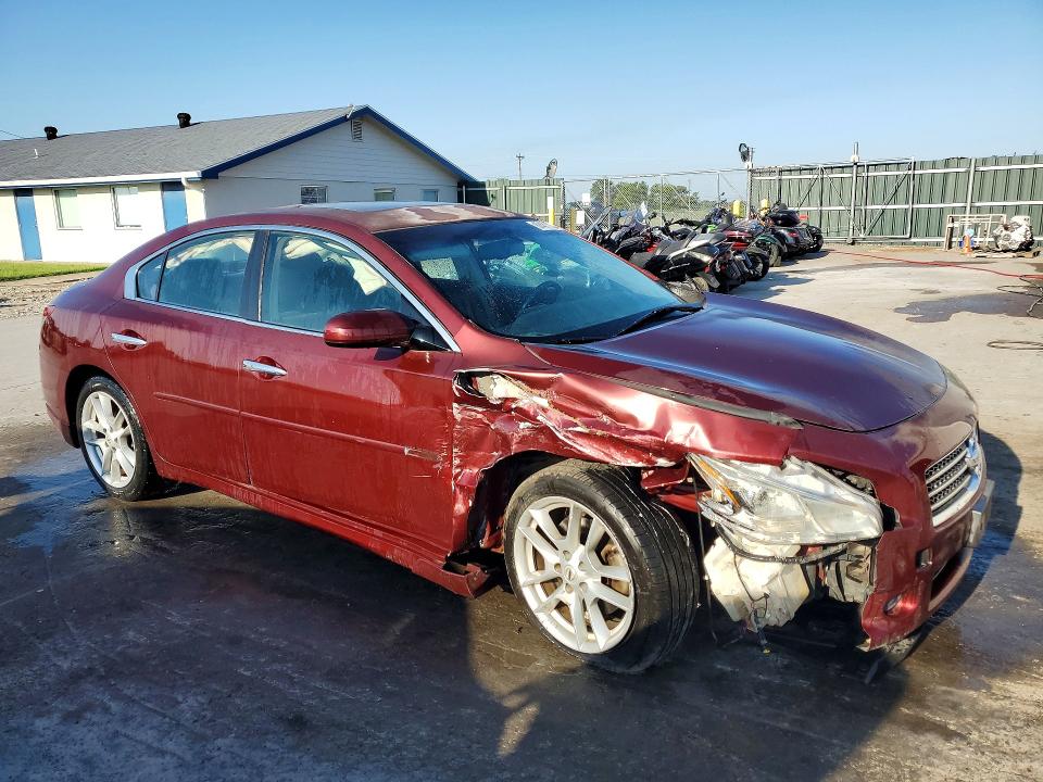 67451126 :رقم المزاد ، 1N4AA5AP1BC801683 vin ، 2011 Nissan Maxima مزاد بيع
