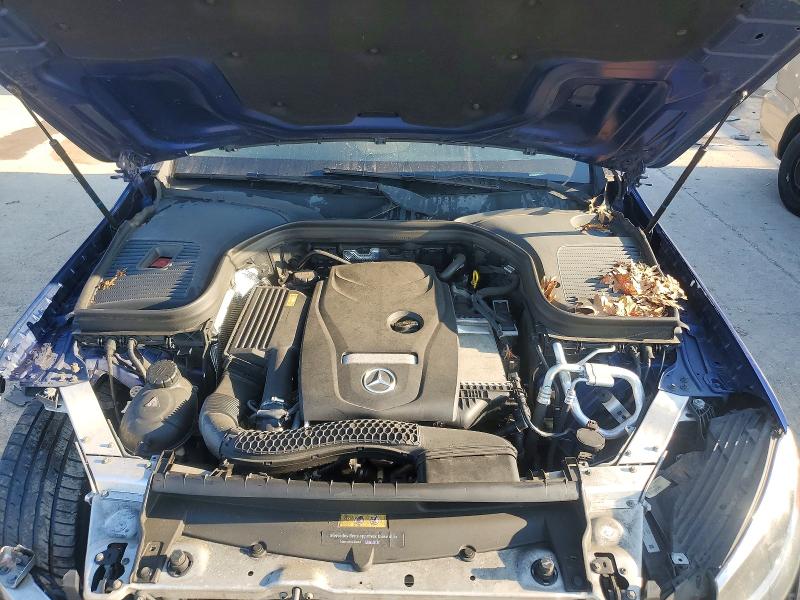 67327206 :رقم المزاد ، WDC0G4KB7HF117904 vin ، 2017 Mercedes-benz Glc مزاد بيع