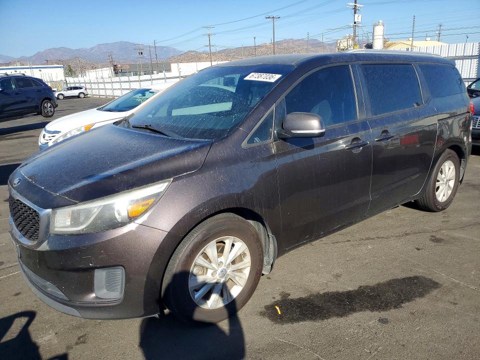 67387036 :رقم المزاد ، KNDMB5C16G6208646 vin ، 2016 Kia Sedona مزاد بيع