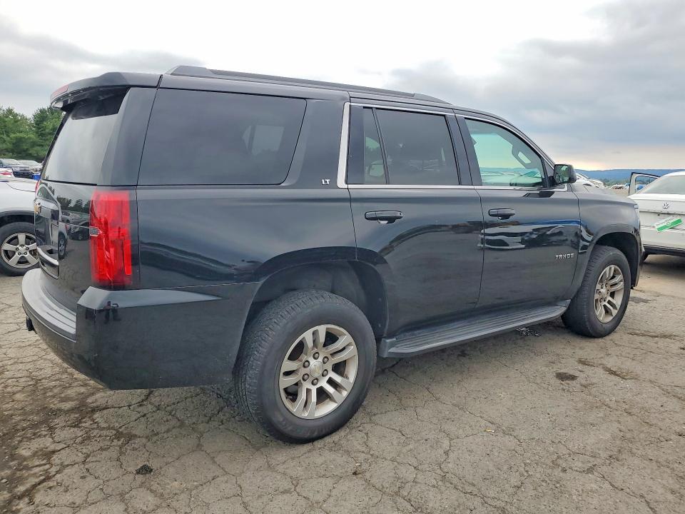2019 Chevrolet Tahoe მანქანა იყიდება აუქციონზე, vin: 1GNSKBKC1KR143924, აუქციონის ნომერი: 64455746