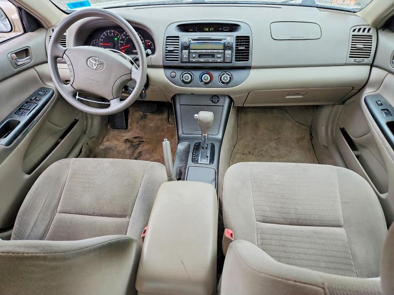 67503216 :رقم المزاد ، 4T1BE30K65U077190 vin ، 2005 Toyota Camry مزاد بيع