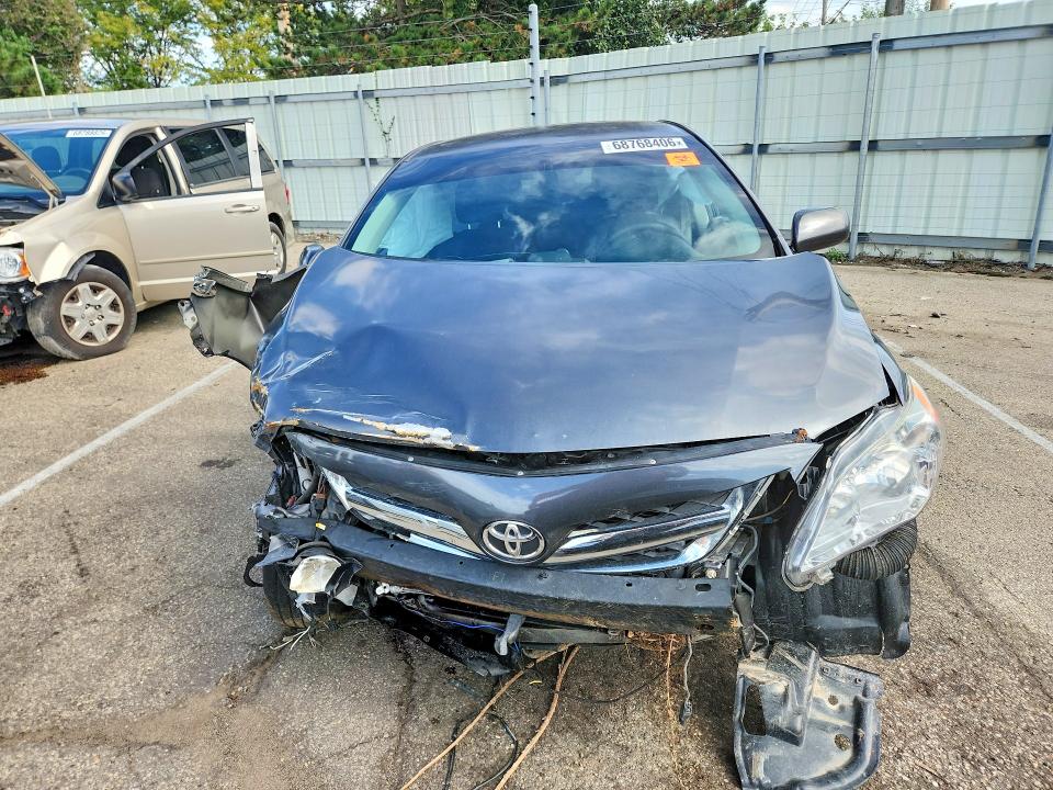 68768406 :رقم المزاد ، JTDBU4EE7DJ123030 vin ، 2013 Toyota Corolla مزاد بيع