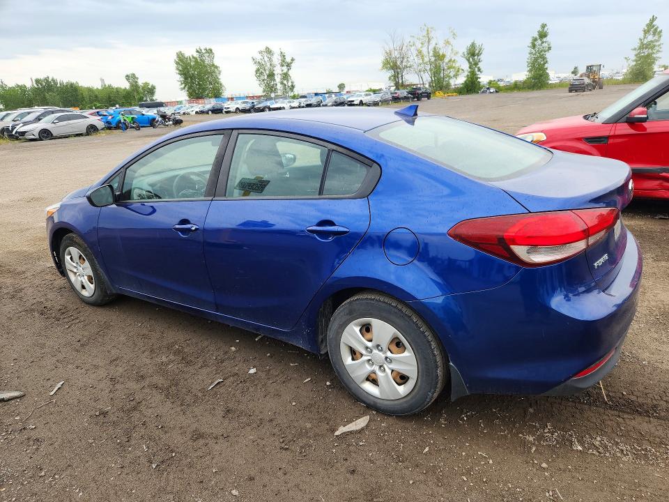 2017 Kia Forte მანქანა იყიდება აუქციონზე, vin: 3KPFK4A77HE089589, აუქციონის ნომერი: 68157036