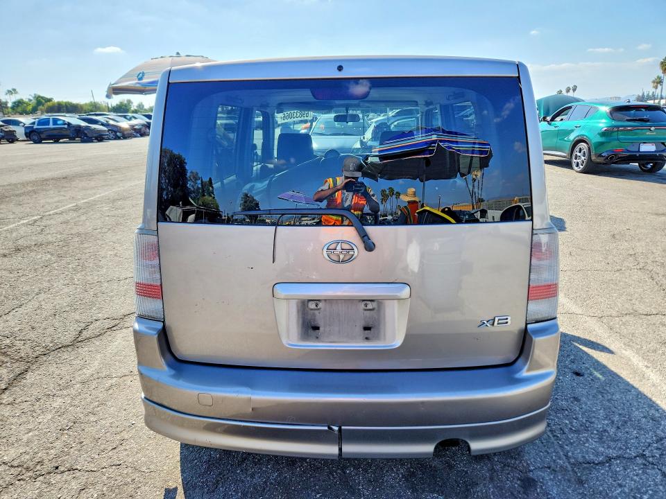 69833066 :رقم المزاد ، JTLKT324X50170234 vin ، 2005 Scion Xb مزاد بيع
