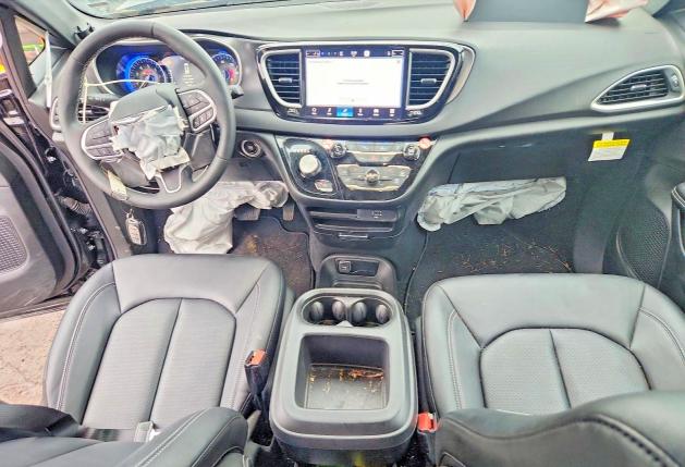 Продаж на аукціоні авто 2026 Chrysler Pacifica, vin: 2C4RC1BG4TR194153, номер лоту: 69709996