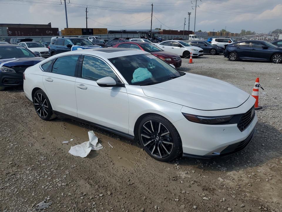 Продажа на аукционе авто 2023 Honda Accord, vin: 1HGCY2F89PA060301, номер лота: 69501356
