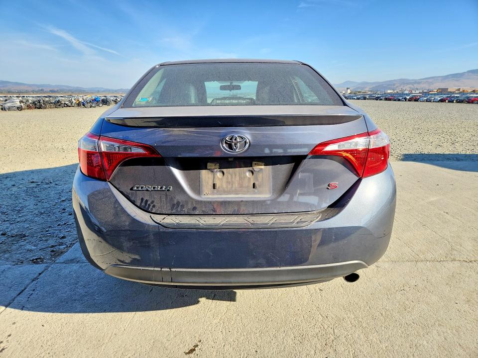 Продаж на аукціоні авто 2015 Toyota Corolla, vin: 5YFBURHE6FP339040, номер лоту: 70345046