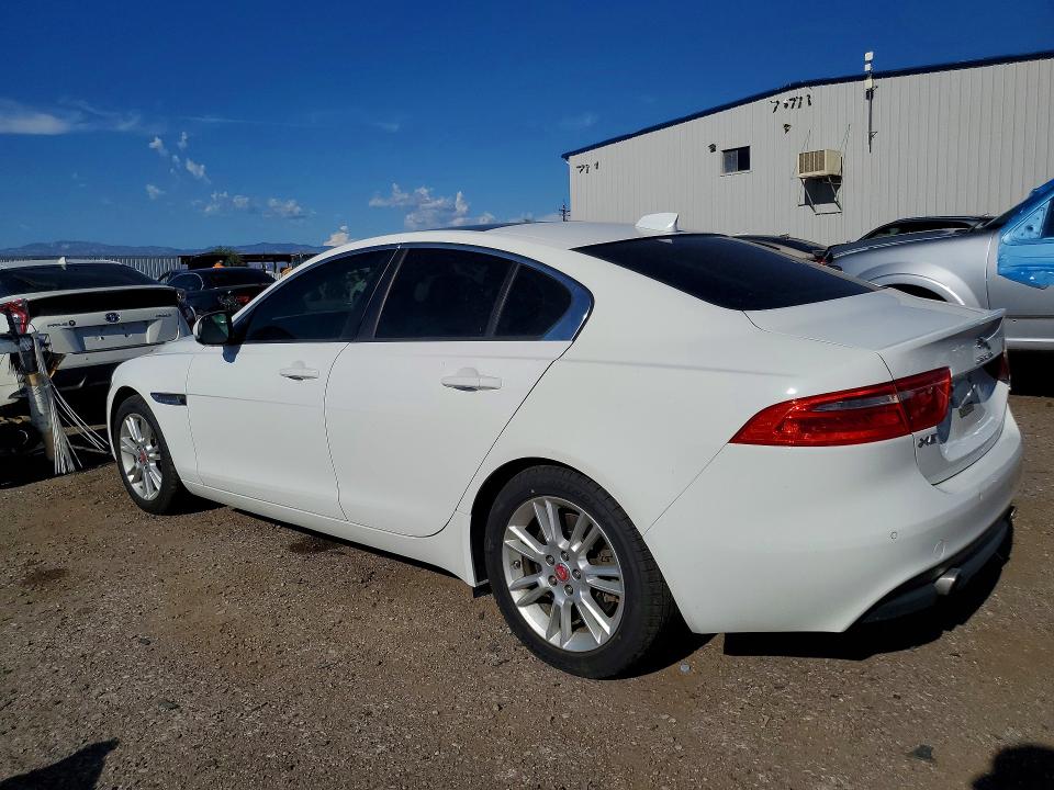 Продаж на аукціоні авто 2017 Jaguar Xe, vin: SAJAD4BG6HA965821, номер лоту: 68600946