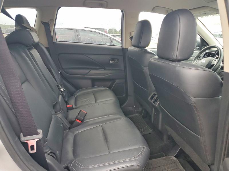 67767886 :رقم المزاد ، JA4AZ3A34KZ041681 vin ، 2019 Mitsubishi Outlander مزاد بيع