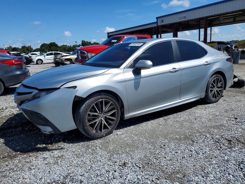 Продаж на аукціоні авто 2024 Toyota Camry, vin: 4T1G11AK7RU204054, номер лоту: 68302946