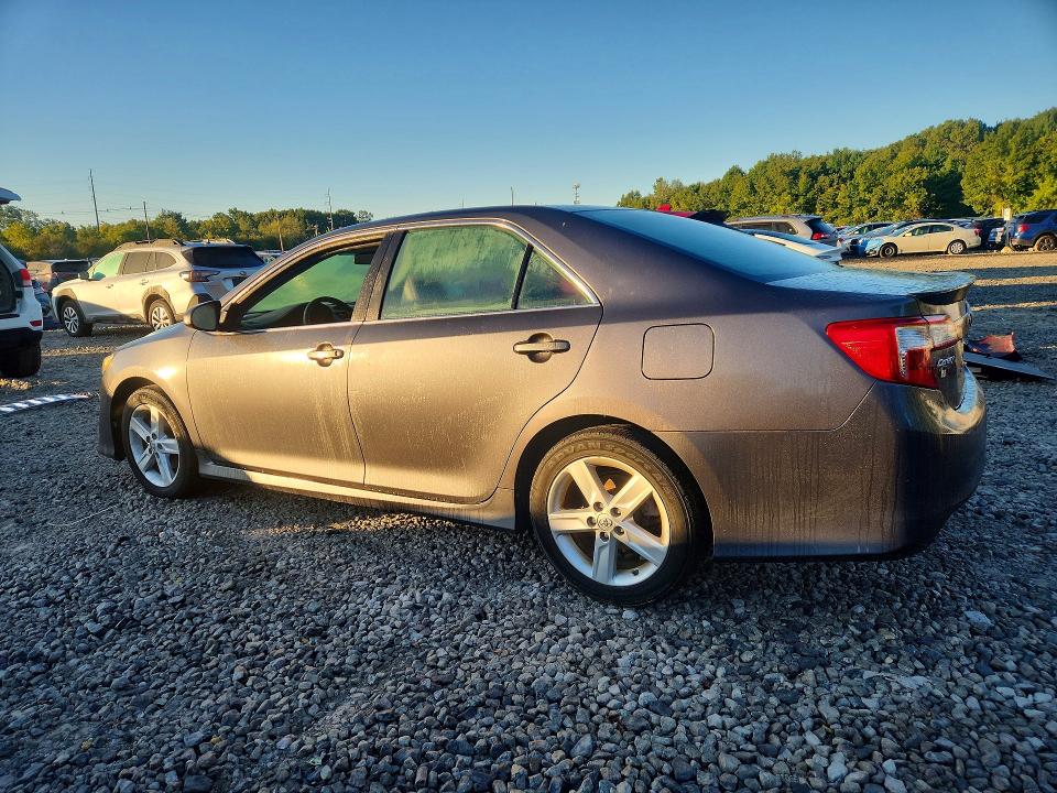 70247196 :رقم المزاد ، 4T1BF1FK4DU717131 vin ، 2013 Toyota Camry مزاد بيع