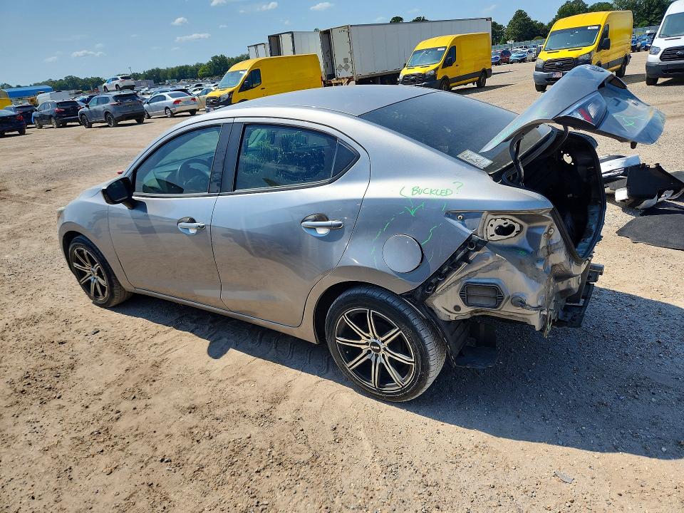 69512946 :رقم المزاد ، 3MYDLBZV0GY140120 vin ، 2016 Scion Ia مزاد بيع