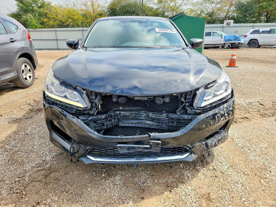 2017 Honda Accord მანქანა იყიდება აუქციონზე, vin: 1HGCR2F19HA247720, აუქციონის ნომერი: 69099736