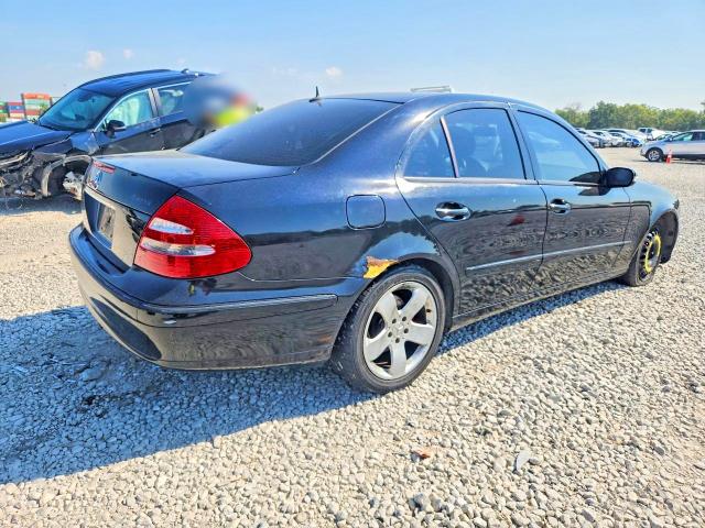 67213656 :رقم المزاد ، WDBUF83J54X118706 vin ، 2004 Mercedes-benz E مزاد بيع
