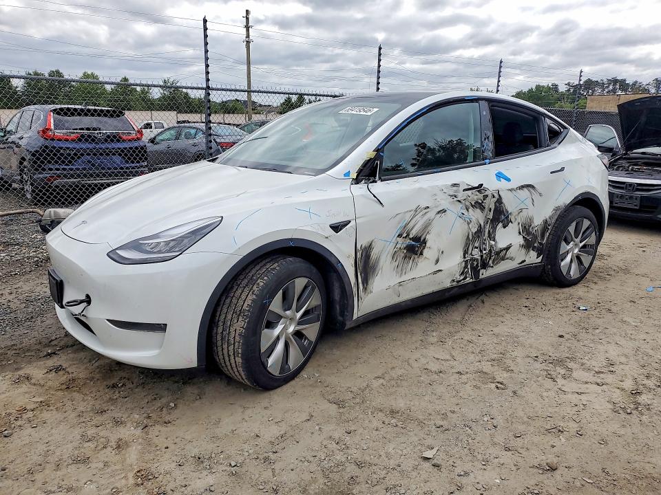Auction sale of the 2020 Tesla Model Y, vin: 5YJYGDEE2LF032187, lot number: 69419546