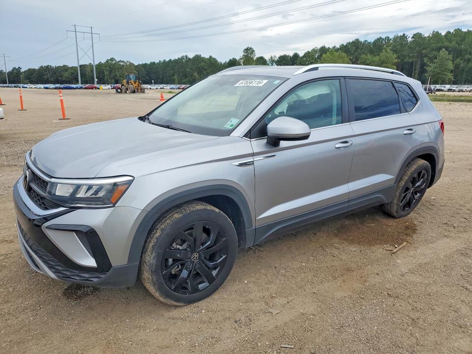 67656116 :رقم المزاد ، 3VVPX7B25NM018534 vin ، 2022 Volkswagen Taos مزاد بيع