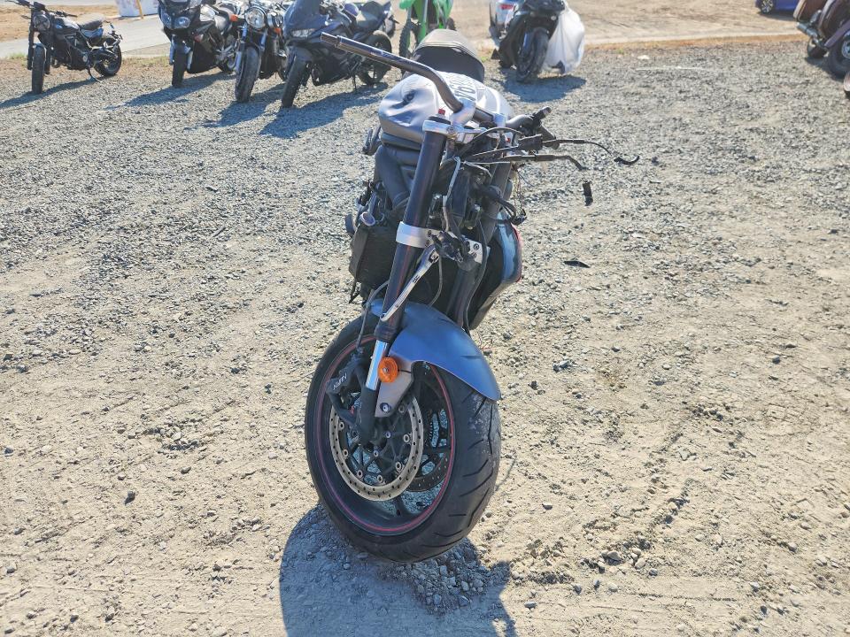 2015 Triumph Motorcycle Street Triple მანქანა იყიდება აუქციონზე, vin: SMTL03NEXFT657917, აუქციონის ნომერი: 68669476