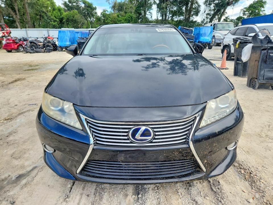 67830356 :رقم المزاد ، JTHBW1GG1D2003949 vin ، 2013 Lexus Es مزاد بيع