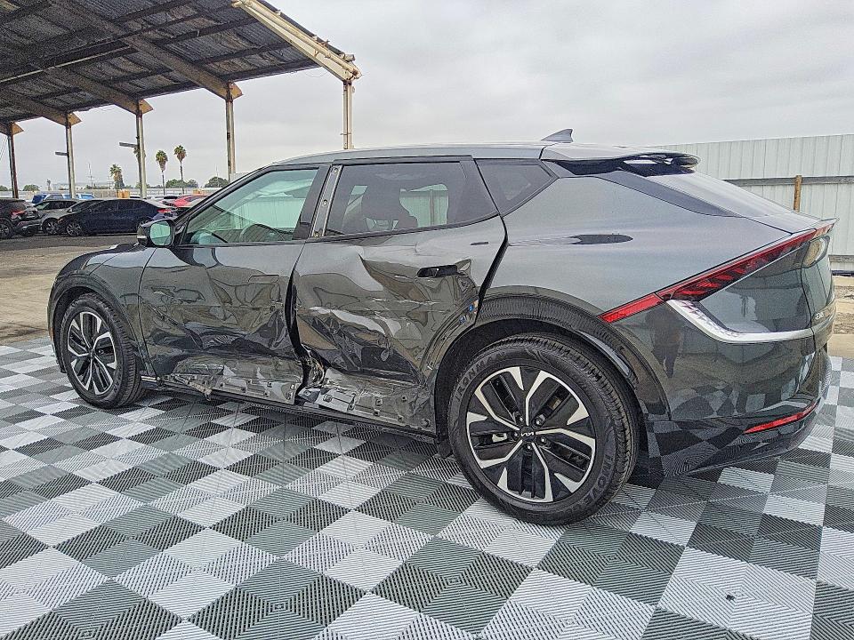 2023 Kia Ev6 მანქანა იყიდება აუქციონზე, vin: KNDC34LA4P5602431, აუქციონის ნომერი: 68641866