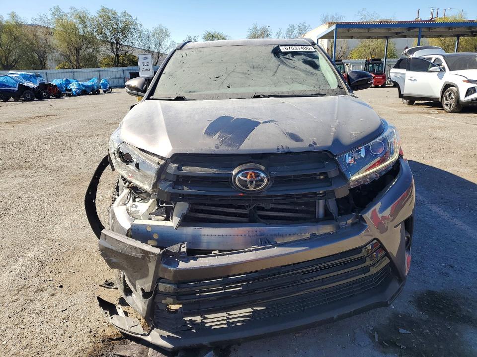 Aukcja sprzedaży 2019 Toyota Highlander, vin: 5TDKZRFHXKS569583, numer aukcji: 67637406