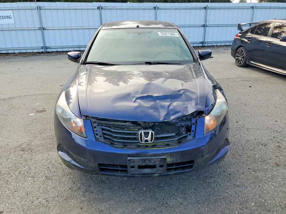 70327306 :رقم المزاد ، JHMCP26318C017324 vin ، 2008 Honda Accord مزاد بيع