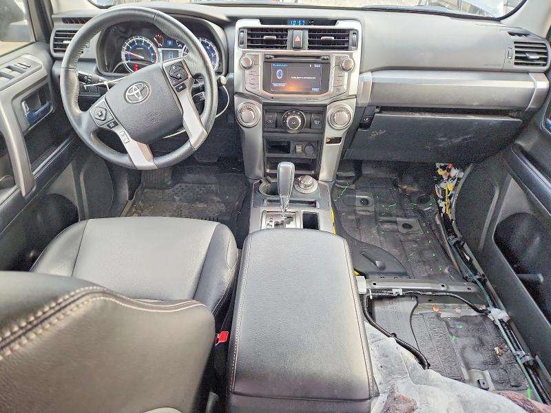 69371136 :رقم المزاد ، JTEBU5JR6J5552500 vin ، 2018 Toyota 4runner مزاد بيع