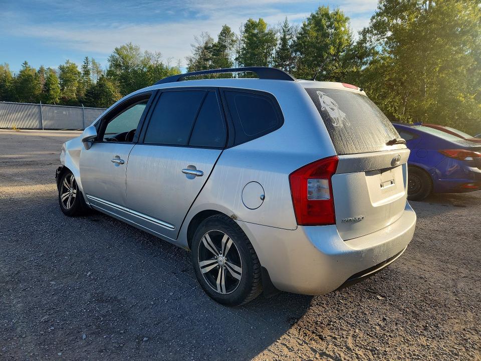 2010 Kia Rondo მანქანა იყიდება აუქციონზე, vin: KNAHH8C61A7316071, აუქციონის ნომერი: 67996286
