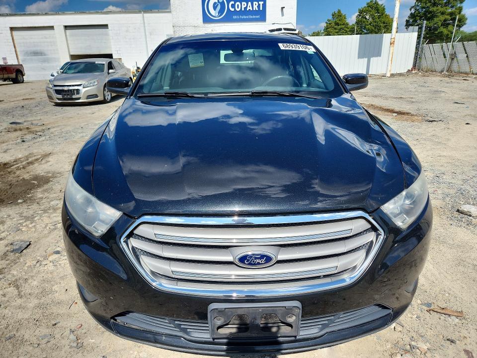 68939106 :رقم المزاد ، 1FAHP2E99DG174010 vin ، 2013 Ford Taurus مزاد بيع