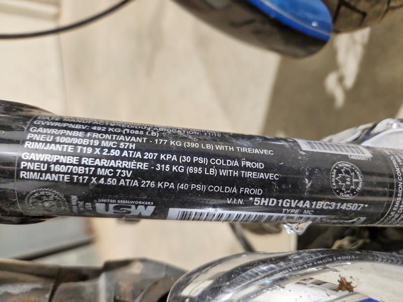 67974026 :رقم المزاد ، 5HD1GV4A1BC314507 vin ، 2011 Harley-davidson Fxdc مزاد بيع