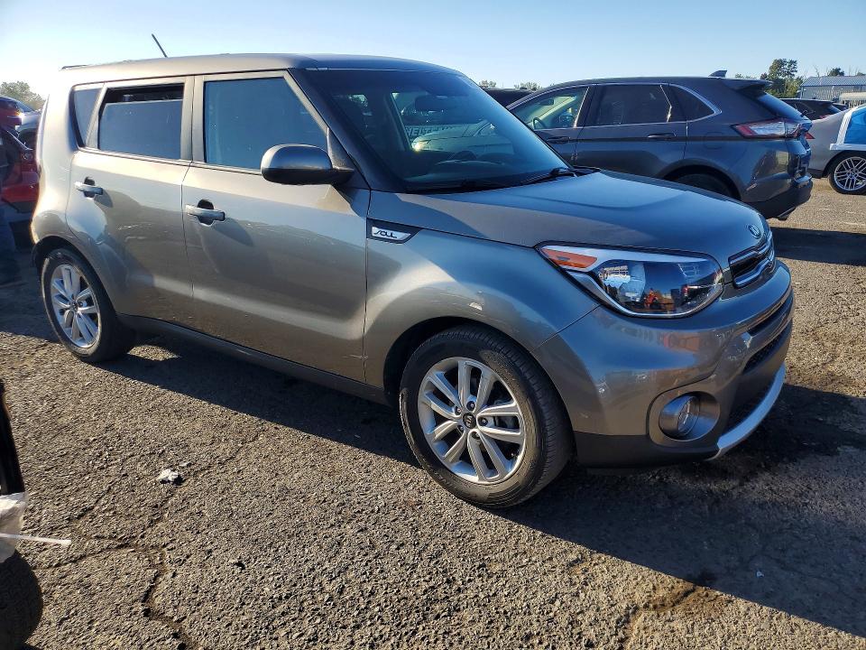 Продажа на аукционе авто 2018 Kia Soul, vin: KNDJP3A5XJ7594018, номер лота: 69704576