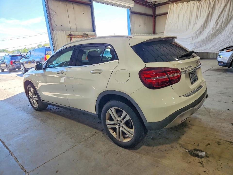 2020 Mercedes-benz Gla მანქანა იყიდება აუქციონზე, vin: WDCTG4GB4LU021884, აუქციონის ნომერი: 68349846