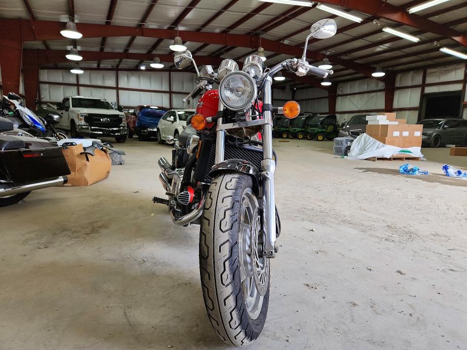 Продажа на аукционе авто 1996 Honda Vf750, vin: JH2RC4338TM100704, номер лота: 70045776