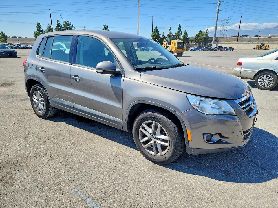 Продаж на аукціоні авто 2011 Volkswagen Tiguan, vin: WVGAV7AX3BW525141, номер лоту: 70367316