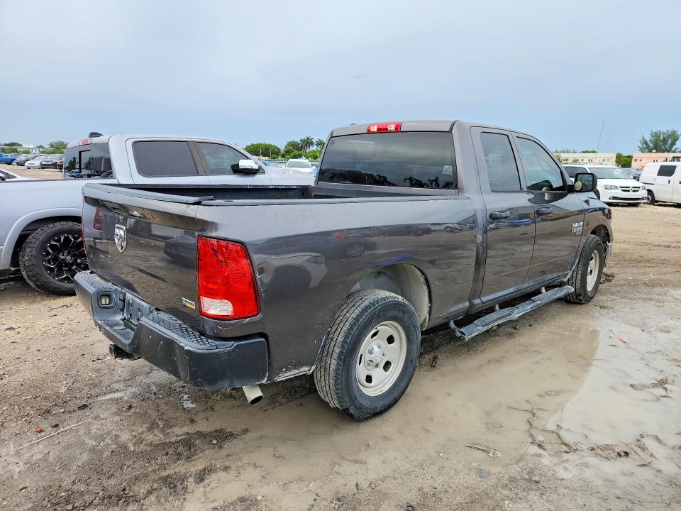 68689866 :رقم المزاد ، 1C6RR6FG1KS711113 vin ، 2019 Ram 1500 Classic مزاد بيع