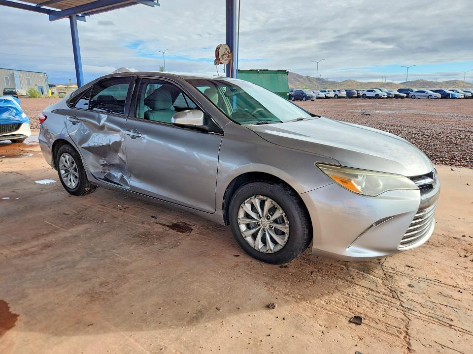 59408326 :رقم المزاد ، 4T4BF1FK0FR491680 vin ، 2015 Toyota Camry مزاد بيع