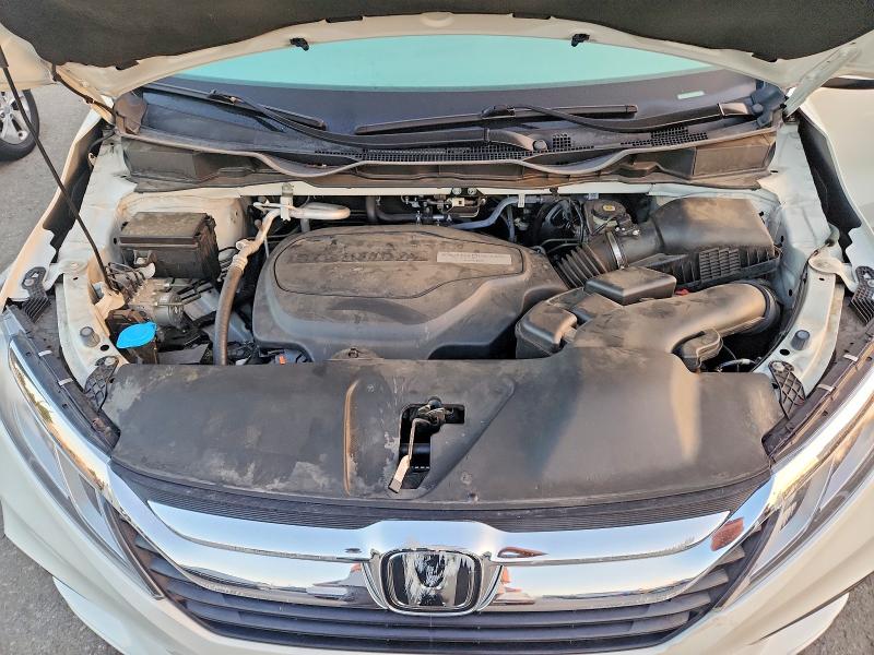 69583896 :رقم المزاد ، 5FNRL6H71JB099420 vin ، 2018 Honda Odyssey مزاد بيع