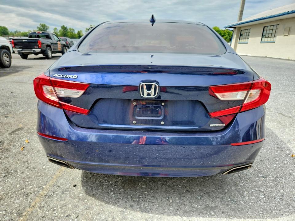 Aukcja sprzedaży 2018 Honda Accord, vin: 1HGCV1F96JA011527, numer aukcji: 68371566