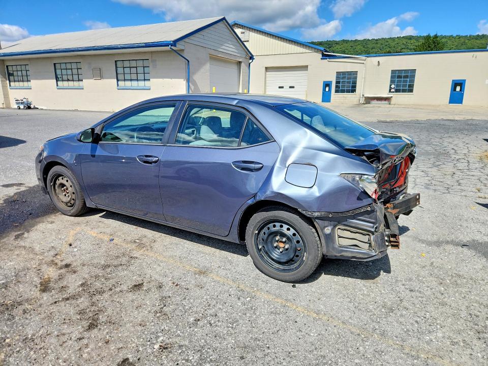 2015 Toyota Corolla მანქანა იყიდება აუქციონზე, vin: 5YFBURHE5FP198977, აუქციონის ნომერი: 68757936