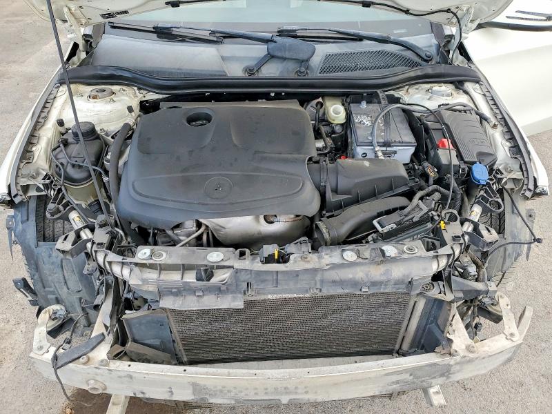 2015 Mercedes-benz Cla მანქანა იყიდება აუქციონზე, vin: WDDSJ4EBXFN176417, აუქციონის ნომერი: 68392746