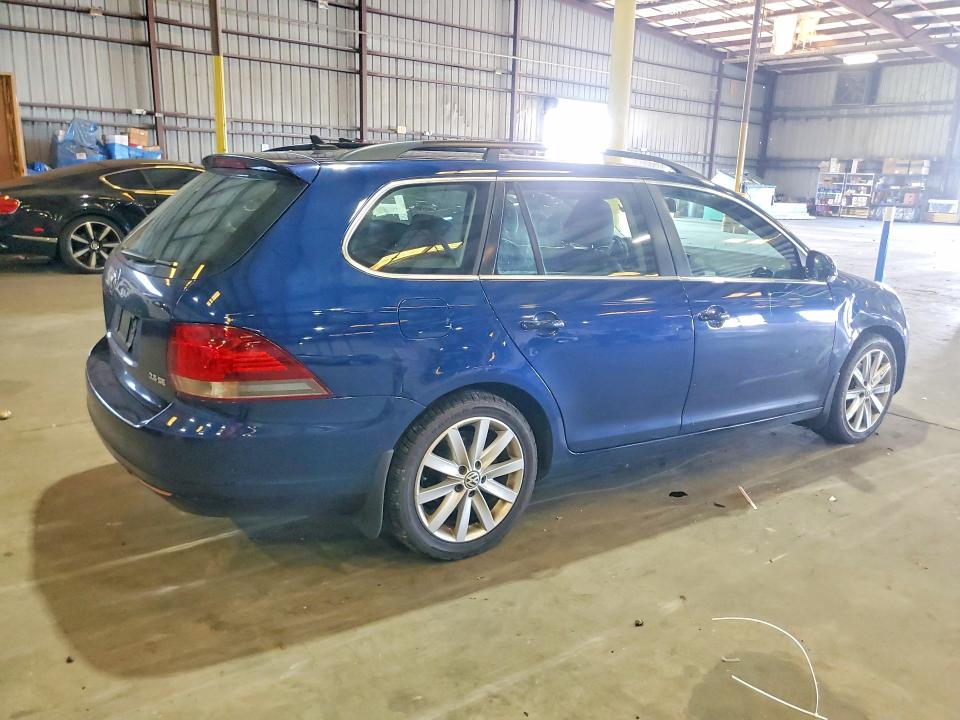 68421236 :رقم المزاد ، 3VWPX7AJ2CM623550 vin ، 2012 Volkswagen Jetta مزاد بيع