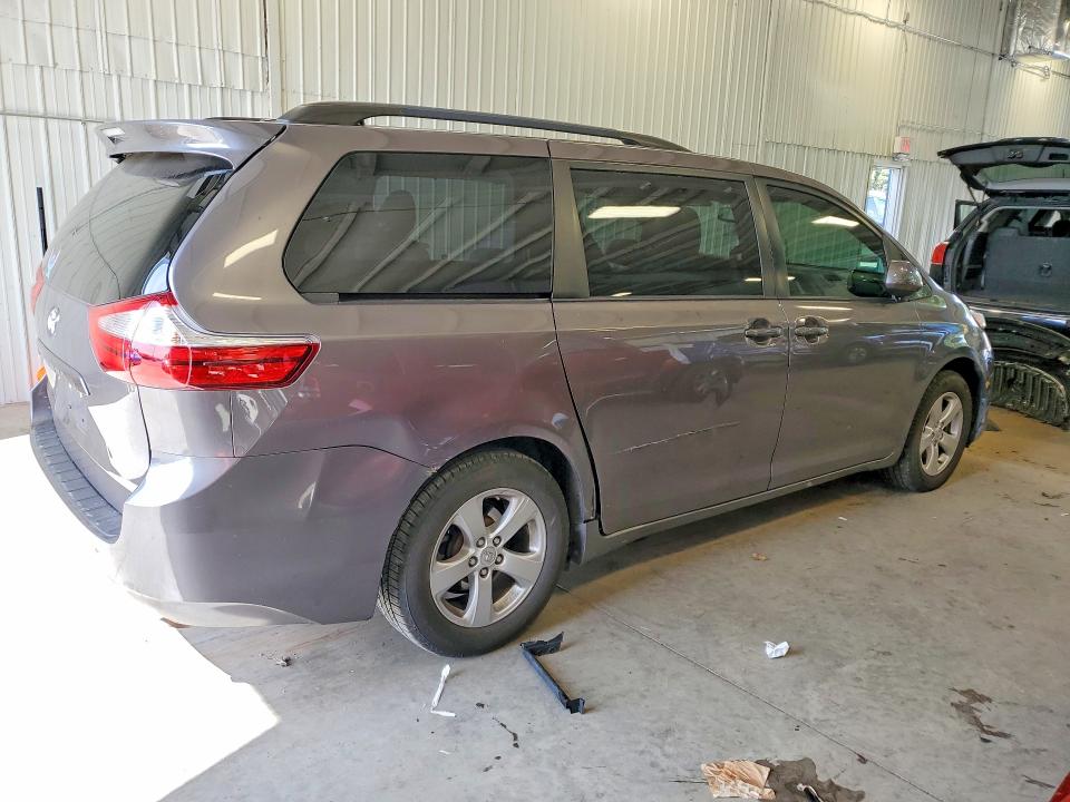 Продажа на аукционе авто 2015 Toyota Sienna, vin: 5TDKK3DC6FS643872, номер лота: 66698626