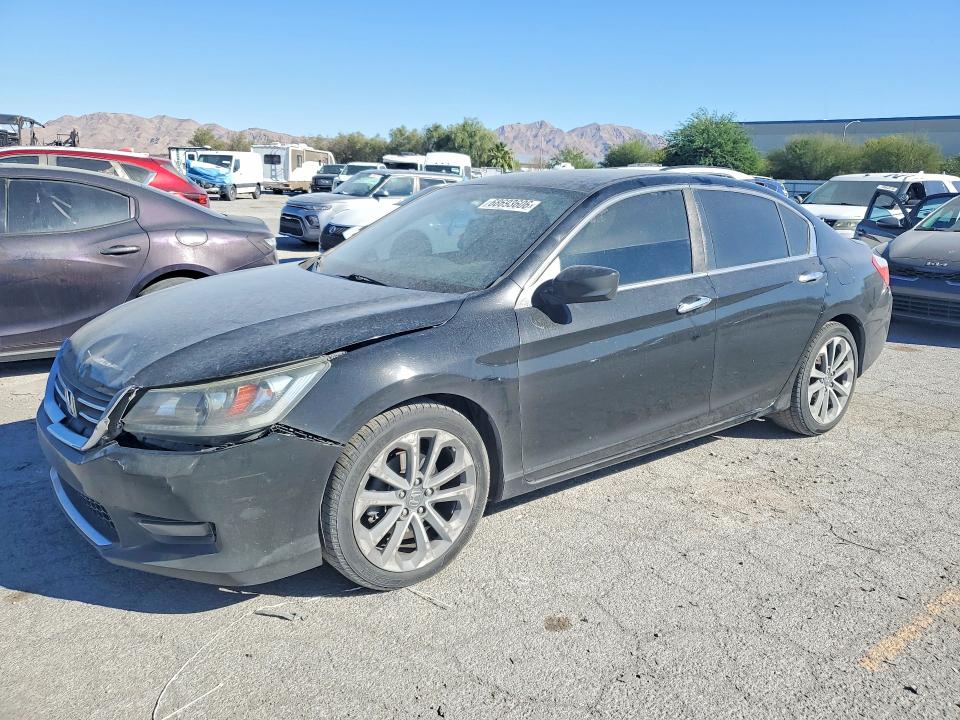 68693606 :رقم المزاد ، 1HGCR2F52FA239006 vin ، 2015 Honda Accord مزاد بيع